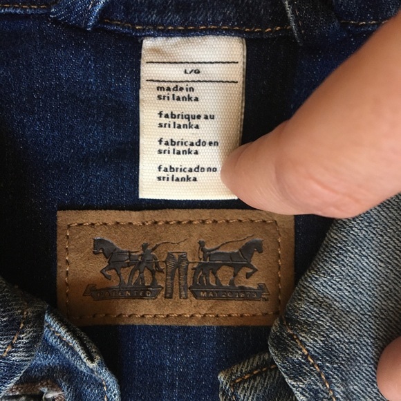 Levi’s Jean Jacket - Picture 8 of 10